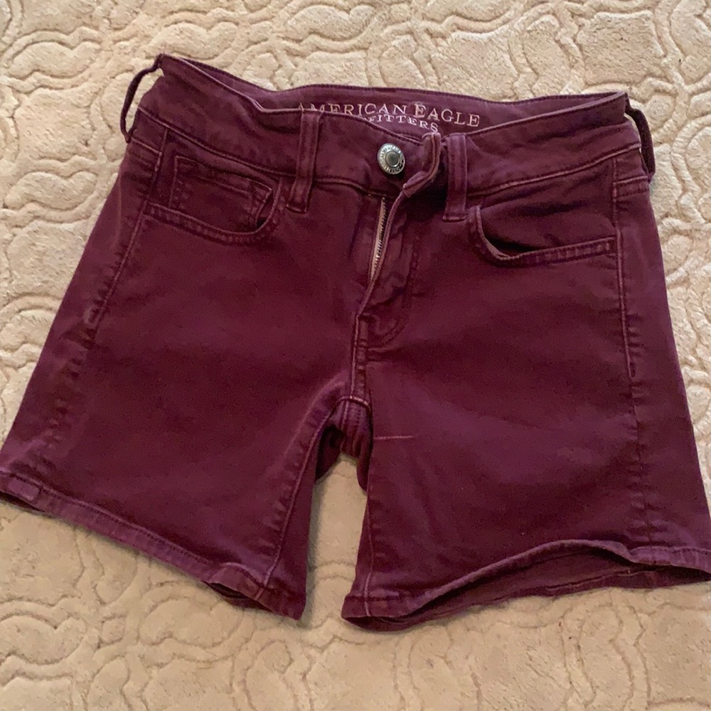 American Eagle Jean Regular Burgandy Shorts